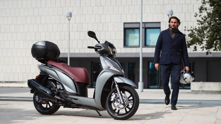 Kymco People-S 300i Noodoe: Δύναμη και τεχνολογία πάνε μαζί Kymco People-S 300i Noodoe: Δύναμη και τεχνολογία πάνε μαζί