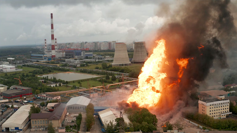 Έσβησε η μεγάλη πυρκαγιά που ξέσπασε σε θερμοηλεκτρικό σταθμό της Μόσχας