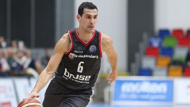 Μπάσκετ: Υπέγραψε για δύο χρόνια στην Μπανταλόνα ο Ζήσης