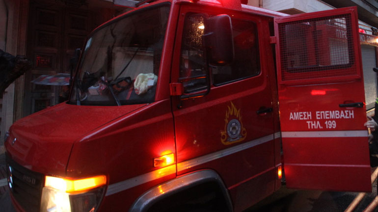 Φωτιά σε αποθήκες στον Ταύρο