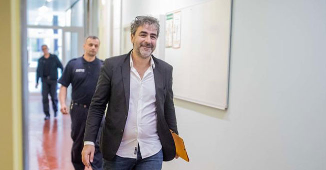 Ο Γερμανο-Τούρκος δημοσιογράφος Denis Yücel συνελήφθη και αργότερα απελευθερώθηκε από τις τουρκικές Αρχές