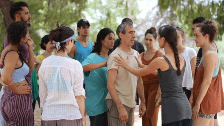 Παράσταση και δρώμενο ανοιχτά στο κοινό στο λιμάνι της Παλαιάς Επιδαύρου