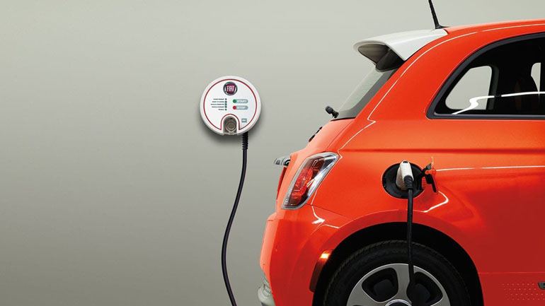 H Fiat επενδύει 33 εκατ. ευρώ για σταθμούς φόρτισης