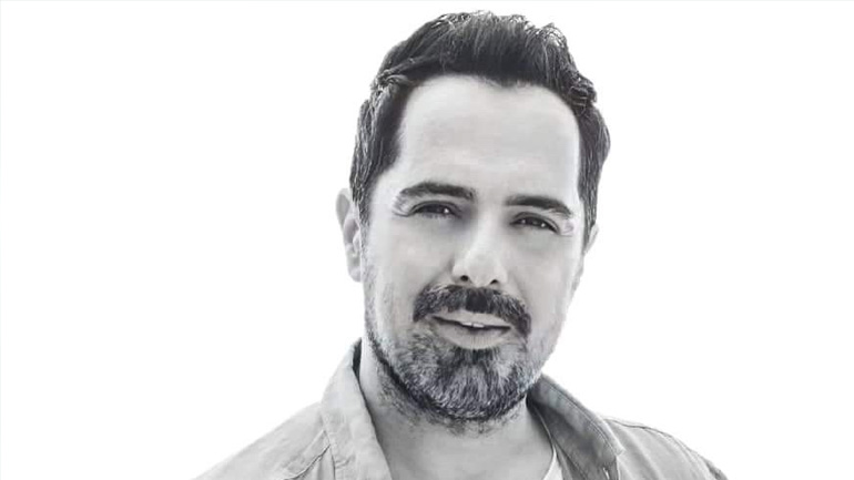 Kυκλοφόρησε το νέο τραγούδι του Μάκη Δημάκη