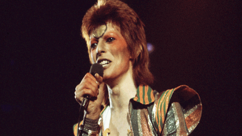 Έκαναν κούκλα barbie τον Ντέιβιντ Μπάουι