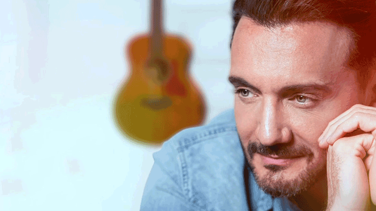 «Δεν περνάνε οι νύχτες» – Το νέο τραγούδι του Χρήστου Μενιδιάτη