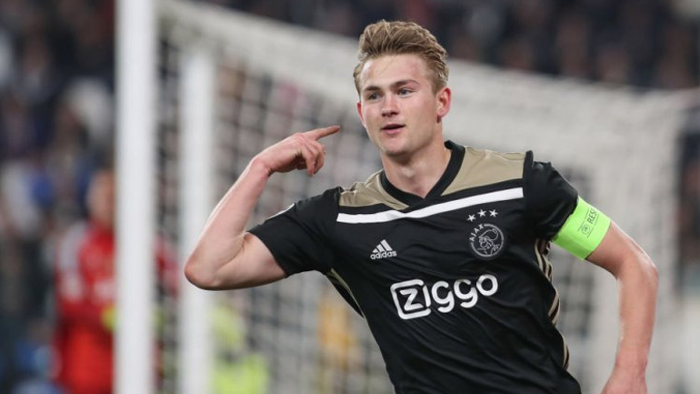 Άγιαξ: Εκτός προετοιμασίας ο Ντε Λιχτ που υπογράφει στη Γιουβέντους