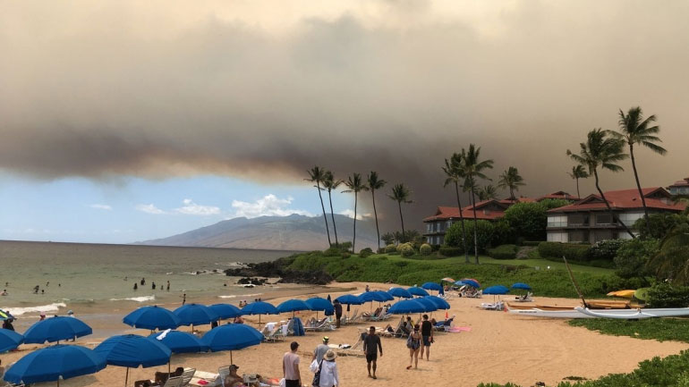 Σε κατάσταση έκτακτης ανάγκης κηρύχθηκε το νησί Μάουι στη Χαβάη λόγω πυρκαγιάς