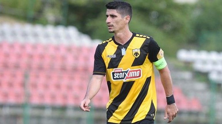 Μάνταλος: «Θέλω κι άλλους τίτλους με την ΑΕΚ»