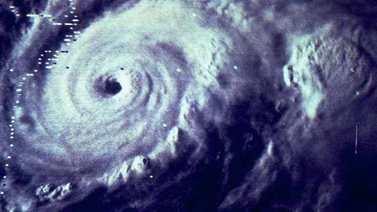 ΗΠΑ: Η τροπική καταιγίδα Μπάρι αναβαθμίστηκε σε κυκλώνα κατηγορίας 1