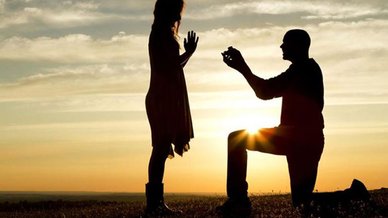 Γιατί δεν σας κάνει πρόταση γάμου;