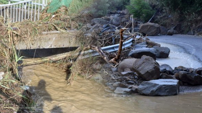 Σάρωσε τη Ναυπακτία η κακοκαιρία