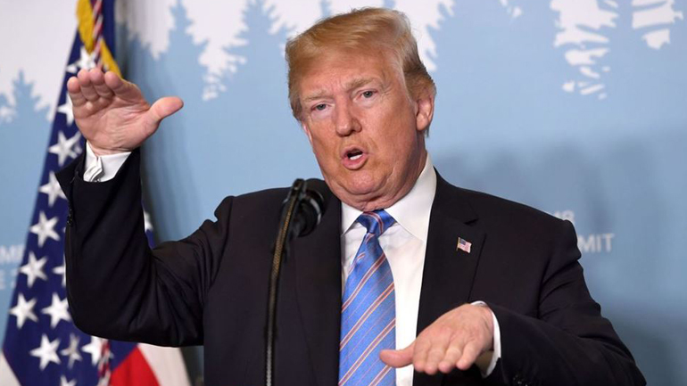 Ο Τραμπ είπε σε Δημοκρατικές γερουσιάστριες να “πάνε πίσω” και να “φτιάξουν” τις χώρες τους