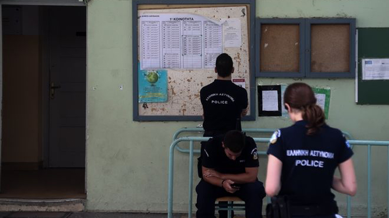 Αποχή που αγγίζει το 93% στις επαναληπτικές εκλογές στα Εξάρχεια