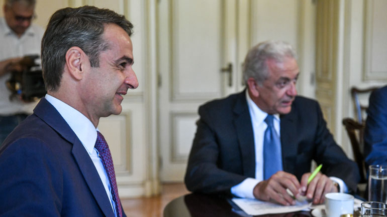 Το μεταναστευτικό επί τάπητος σε σύσκεψη στο Μέγαρο Μαξίμου