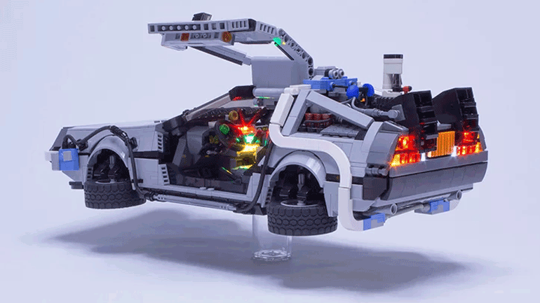 Ένα delorean από την «Επιστροφή στο Μέλλον», σε εκδοχή DIY