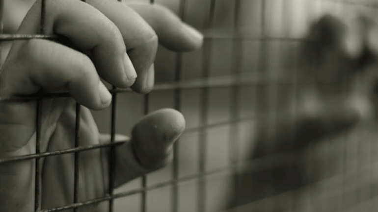 Άρτα: Κρατούσαν φυλακισμένους 14 Πακιστανούς και ζητούσαν λύτρα