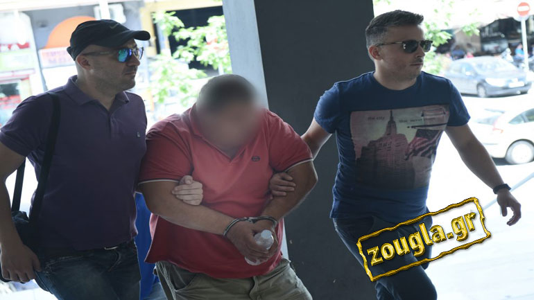 Εκδόθηκε στην Ιταλία το μέλος της Καμόρα που συνελήφθη στη Θεσσαλονίκη Εκδόθηκε στην Ιταλία το μέλος της Καμόρα που συνελήφθη στη Θεσσαλονίκη