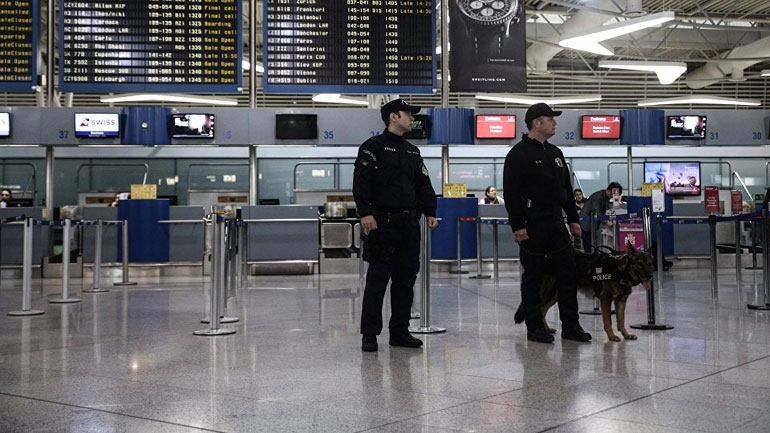 Σύλληψη 50χρονου στο «Ελ. Βενιζέλος» για εισαγωγή ναρκωτικών