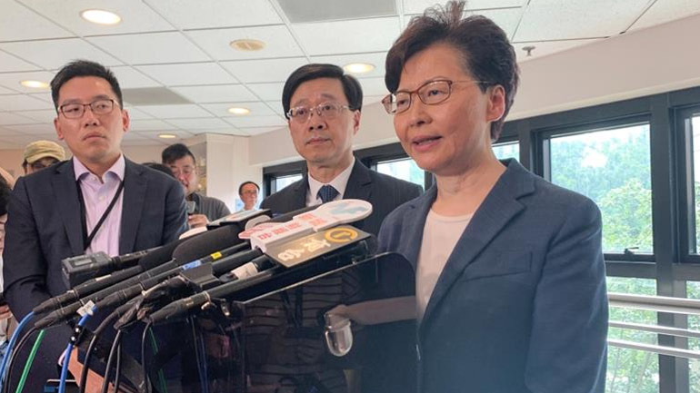 Κάρι Λαμ: «Ταραξίες» οι διαδηλωτές στο Χονγκ Κονγκ