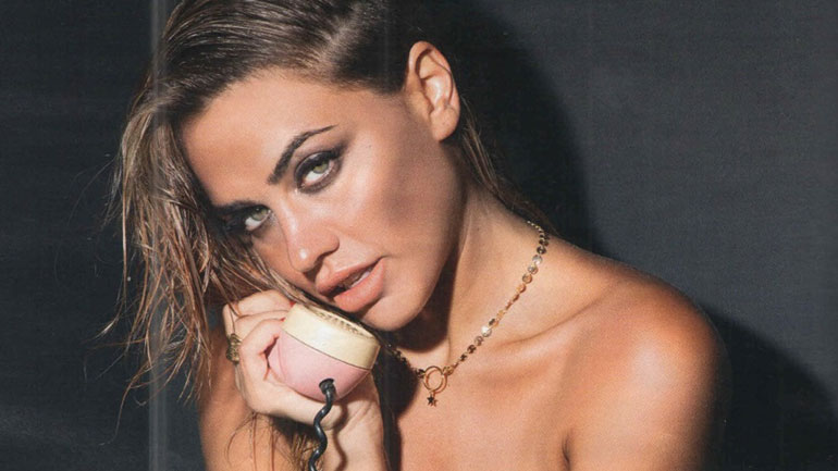 Η Κόνι Μεταξά μιλάει για τη σχέση της με τους άντρες και το επίθετο «Πανταζή»