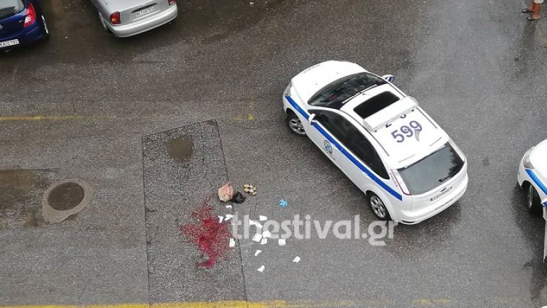 Θεσσαλονίκη: Άνδρας επιτέθηκε και τραυμάτισε γυναίκα με τσεκούρι στους Αμπελόκηπους Θεσσαλονίκη: Άνδρας επιτέθηκε και τραυμάτισε γυναίκα με τσεκούρι στους Αμπελόκηπους