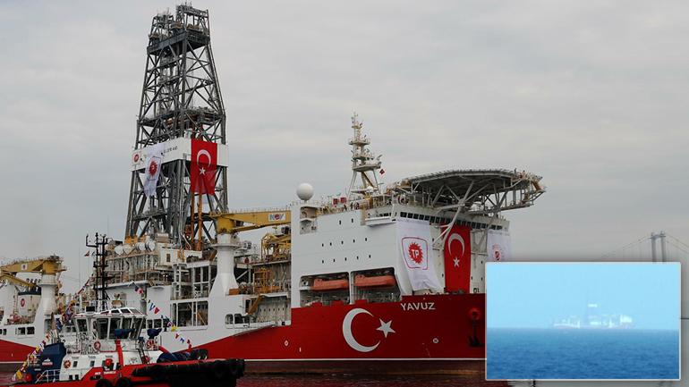 Το “Γιαβούζ” αγκυροβολημένο στα ανοιχτά της Καρπασίας