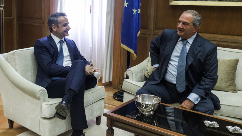 Σε καλό κλίμα η συνάντηση Μητσοτάκη – Καραμανλή
