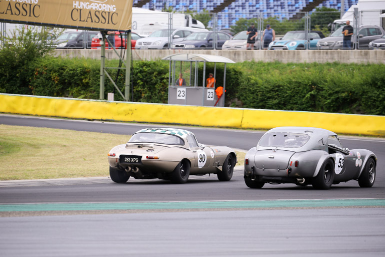 Επικές... μάχες με οχήματα άλλης εποχής