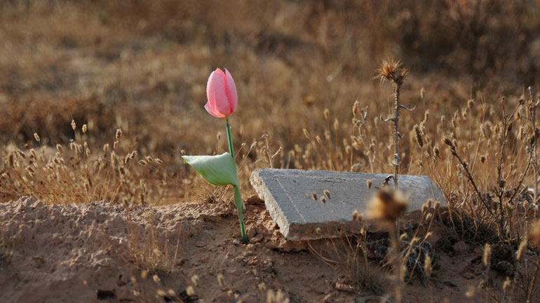 Deutsche Welle: Ο κόλπος των ανώνυμων νεκρών της Τζέρμπα