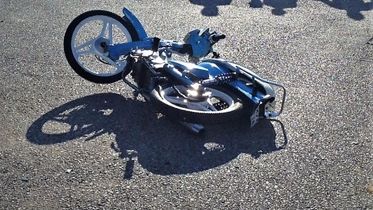 Tροχαίο με μία τραυματία στα Μέθανα