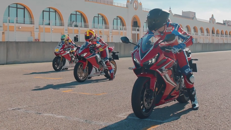 Πόσο απέχει στην πίστα ένα αγωνιστικό CBR από τα “καθημερινά” αδέρφια του;