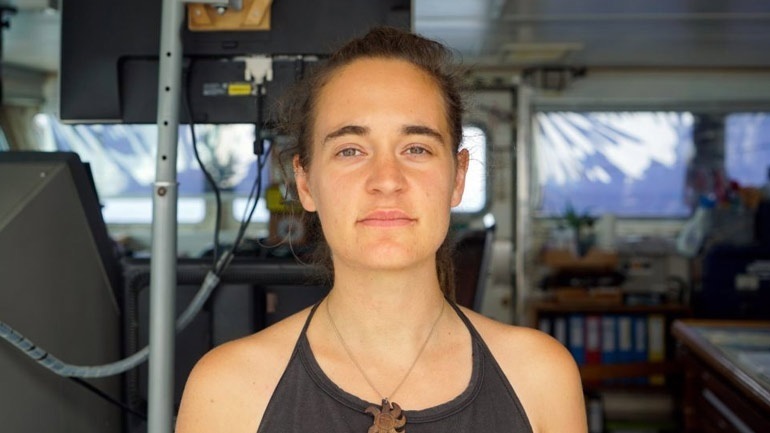 Η πλοίαρχος Καρόλα Ρακέτε καλεί την ΕΕ να βρει λύση για τους μετανάστες που διασώζονται στη θάλασσα