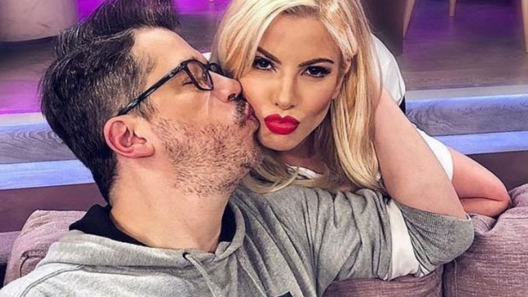 Η απάντηση της Αντελίνας Βαρθακούρη στις φήμες περί τρίτης εγκυμοσύνης!