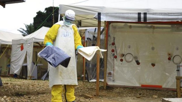 Η γυναίκα που πέθανε από Έμπολα στη ΛΔ Κονγκό πιθανόν να πήγε και στη Ρουάντα