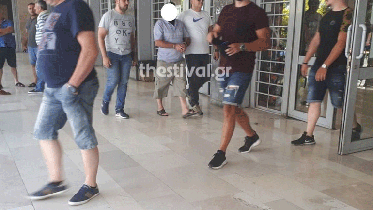 Θεσσαλονίκη: Προφυλακιστέος ο 53χρονος για την επίθεση με τσεκούρι