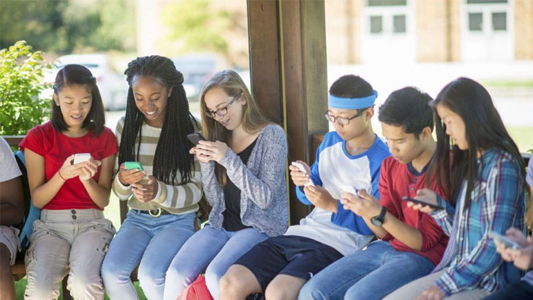 Οι ανησυχίες των εφήβων σχετικά με τη διαδικτυακή σεξουαλική ενημέρωση