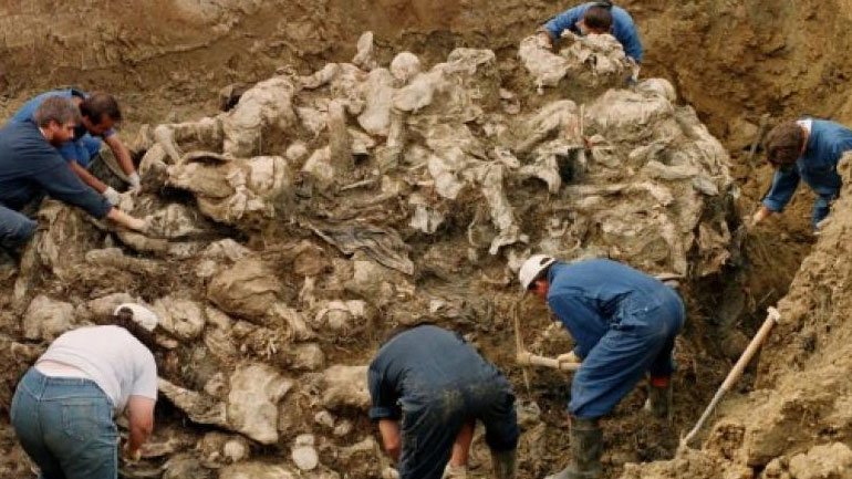 Ολλανδικό δικαστήριο: Περιορισμένη ευθύνη σε Ολλανδούς στρατιώτες για τη σφαγή στη Σρεμπρένιτσα