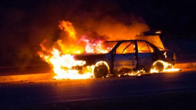 Εμπρηστική επίθεση σε Ι.Χ. σε Ασπρόπυργο και Μενίδι