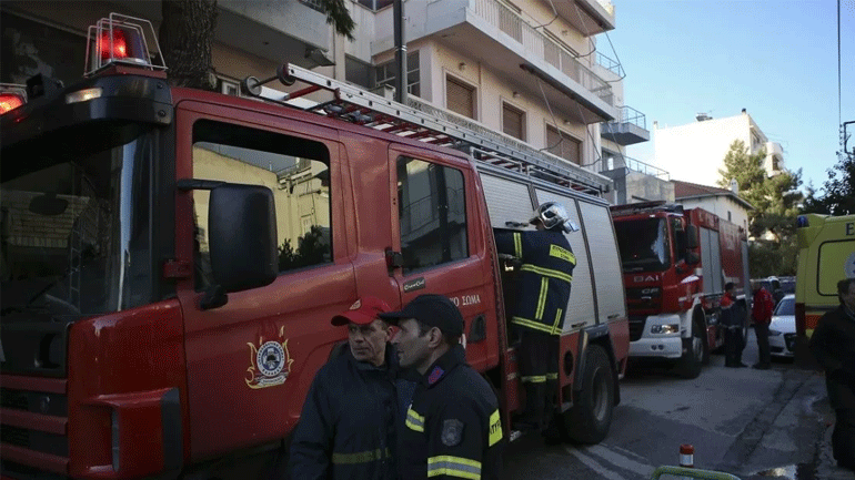 Στον δρόμο 150 οχήματα και 350 πυροσβέστες μετά τον ισχυρό σεισμό στην Αθήνα