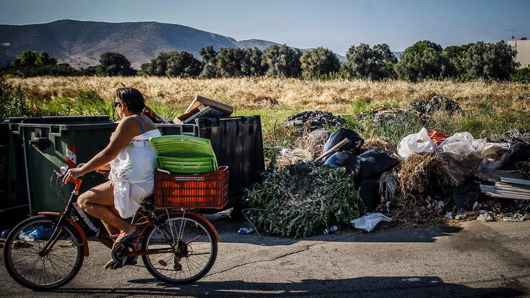 Στην Κοζάνη τα απορρίμματα της Αιγιαλείας