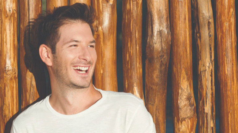 Ο Γιώργος Περρής  στο Κηποθέατρο Παπάγου