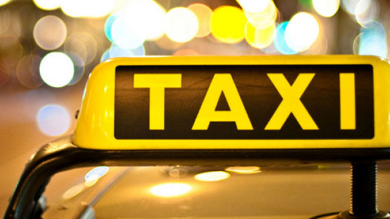 Συνελήφθησαν 11 οδηγοί ταξί για επέμβαση στις ταμειακές τους μηχανές