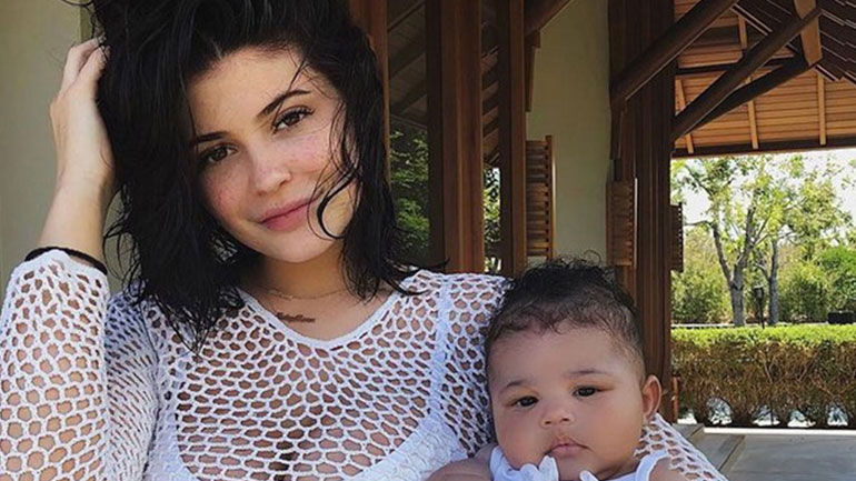 Πώς θα αποκτήσετε ψεύτικες φακίδες στο πρόσωπό σας