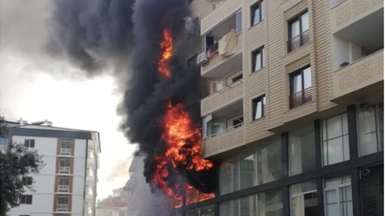 Τουρκία: Έκρηξη air condition «ισοπέδωσε» γειτονιά