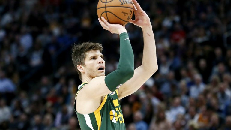 ΝΒΑ: Συμπαίκτης με τους Αντετοκούνμπο στους Μπακς ο Κάιλ Κόρβερ