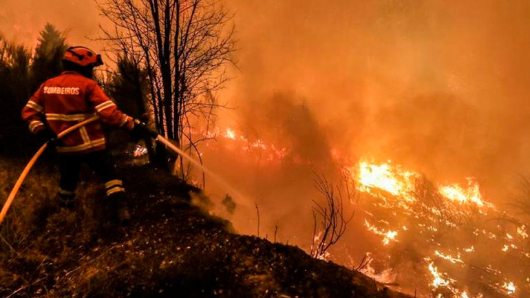 Νέες δασικές πυρκαγιές στην Πορτογαλία