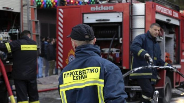 Ενισχύονται και άλλο οι πυροσβεστικές δυνάμεις για την πυρκαγιά στον Κιθαιρώνα