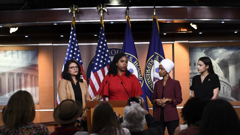 Νέα επίθεση Τραμπ στις τέσσερις βουλευτίνες