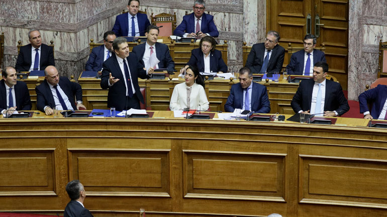 Τα μεσάνυχτα η ψηφοφορία για την παροχή ψήφου εμπιστοσύνης – H διαδικασία